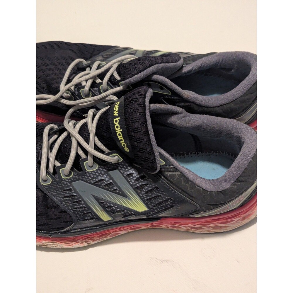 Size 11 - New Balance Fresh Foam 1080v6 Black Red Lime No Insoles - Picture 3 of 7